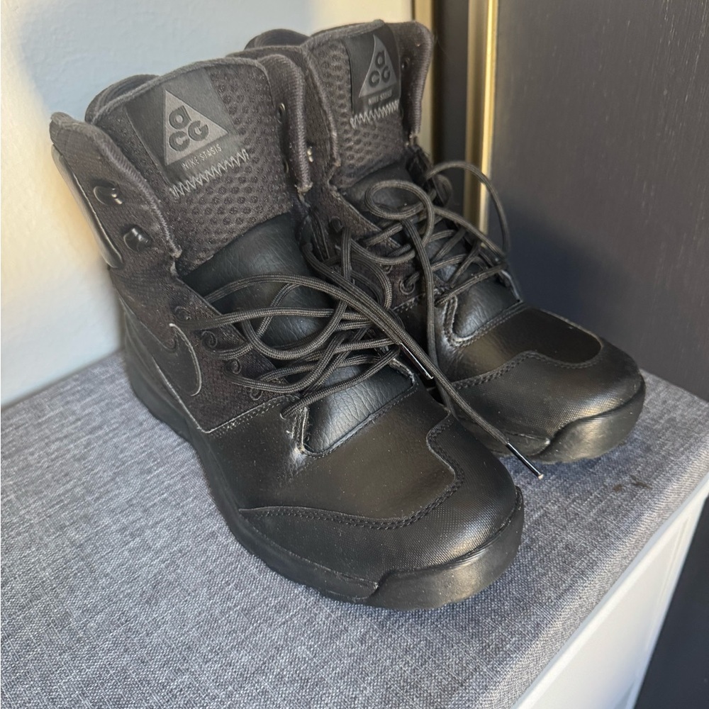 Nike Black Winter Boots